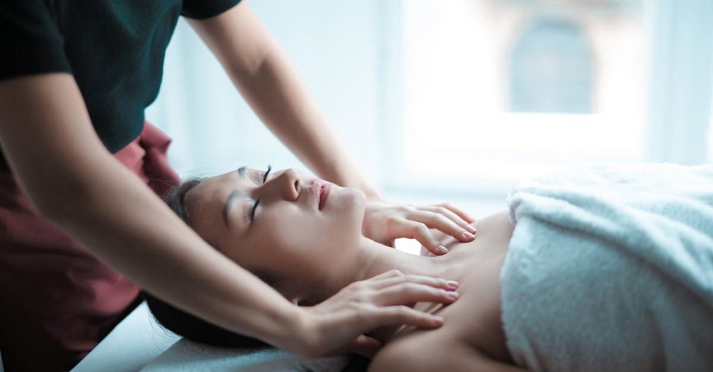 Thai Massage Therapy or Oil Massage: What's Your Perfect Match?